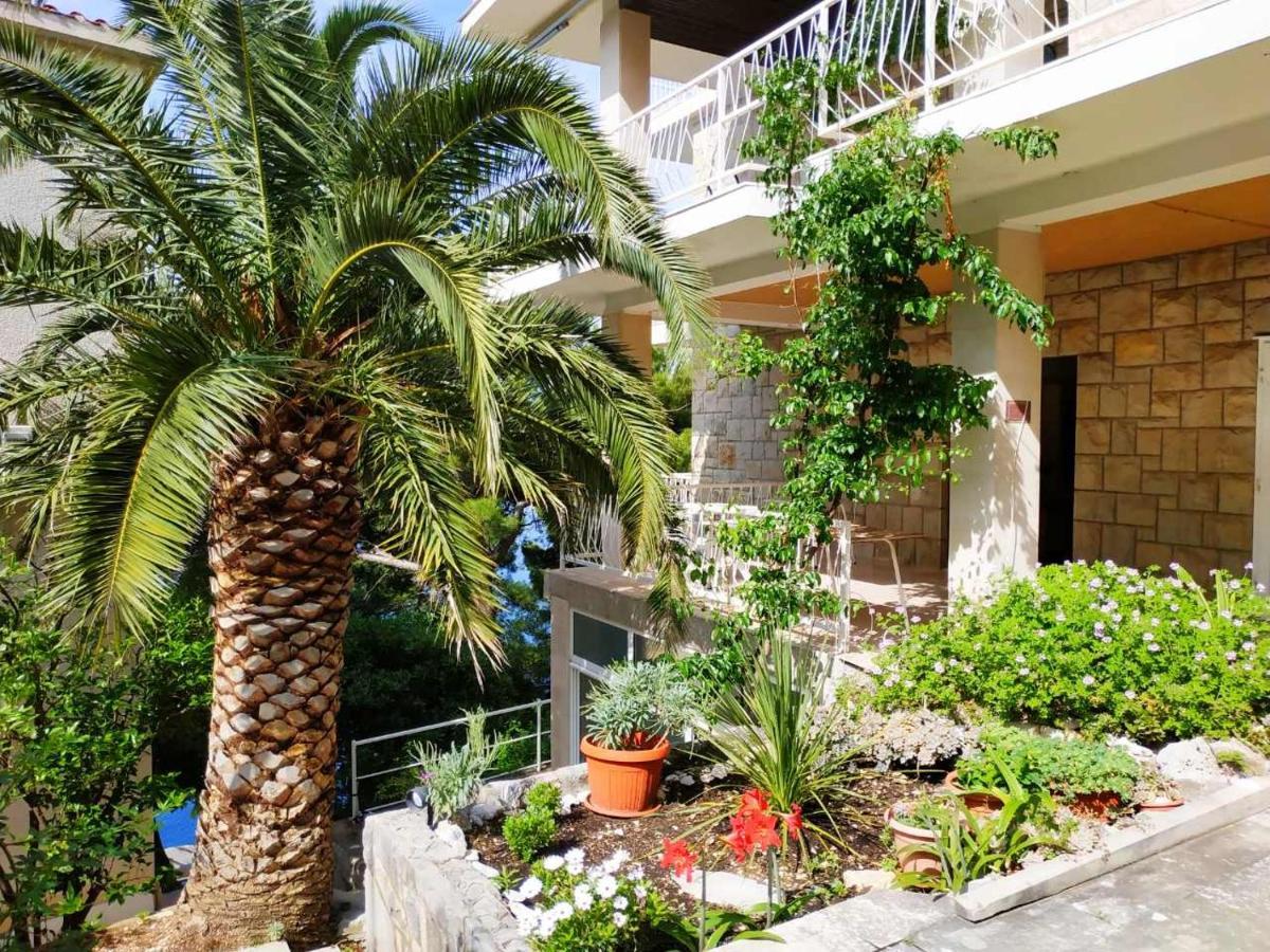 Brela Beach Retreat Apartment Bagian luar foto